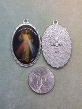 Load image into Gallery viewer, Divine Mercy holy medal - Jesus, I Trust in You