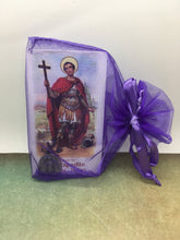 Load image into Gallery viewer, St. Expedite prayer card and holy medal gift set