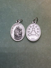 Load image into Gallery viewer, Maria del Rosario de San Nicolas, Mary of the Rosary Holy Medal