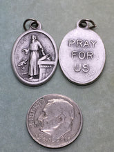Load image into Gallery viewer, St. Luke the Evangelist (first century) holy medal
