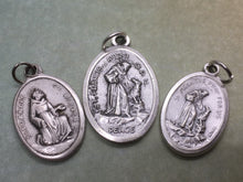 Load image into Gallery viewer, St. Francis of Assisi (1181-1226) holy medal
