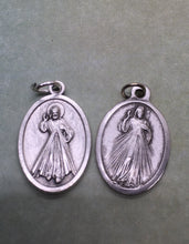 Load image into Gallery viewer, Divine Mercy holy medal - Jesus, I Trust in You
