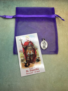 St. Expedite prayer card and holy medal gift set